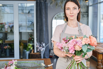 Fototapeta premium Making floral bunch
