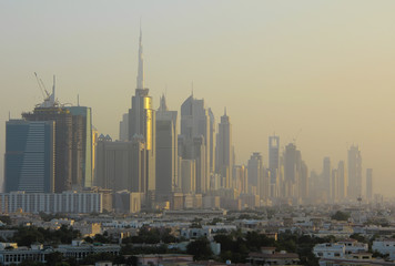 Fototapeta na wymiar Dubai downtown and Burj Khalifa