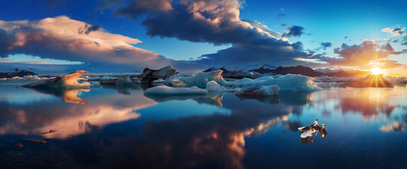 Sunrise in Jokulsarlon. iceland ice lagoon of jokulsarlon in the morning in summer or winter. Blue...