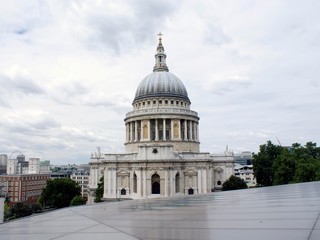 Obraz premium st pauls cathedral in london