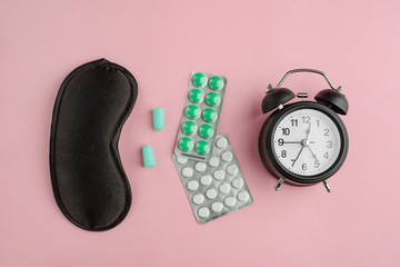 Sleeping mask, sedative drugs