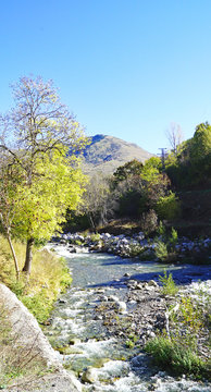 Viella y el r&iacute;o Garona, Valle de Ar&aacute;n, Lleida, Catalunya, Espa&ntilde;a