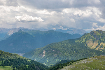 Fototapeta na wymiar View of a mountainous landscape in the Alps