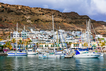 Fototapeta na wymiar Gran Canaria holidays - beautiful Puerto de Mogan, popular tourist attraction. Canary islands