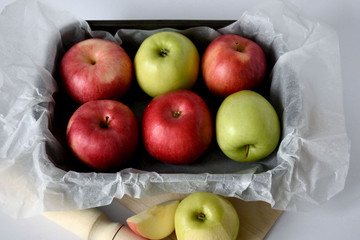 apples in a basket
