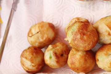 Takoyaki is delicious Japanese food on pan