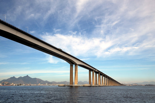 Ponte Presidente Costa e Silva (Ponte Rio-Niter&oacute;i)