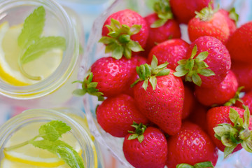 Fototapeta na wymiar healthy eating fresh strawberries