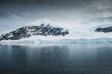 Fototapeta na wymiar Antartica Expedition
