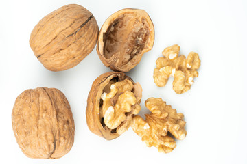 shelled walnuts