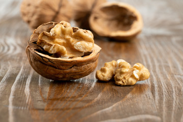 shelled walnuts