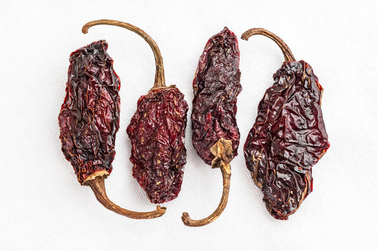 Dried Chipotle Morita Chili Peppers