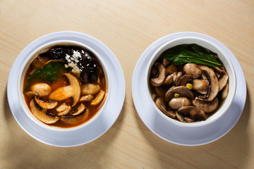 Sopa de hongos picosa y natural