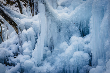 Oonichi Ice Pillar icicles