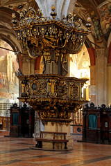 Duomo di Parma  grande pulpito barocco © gabriffaldi