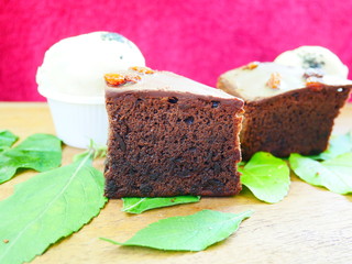 cake with cream and chocolate