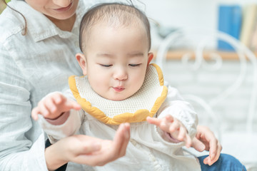  赤ちゃんとママ