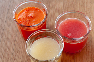 A raw food diet. Fresh fruit and vegetable juices. Fresh drinks: carrots, grapefruit, lemon.