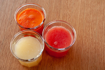 A raw food diet. Fresh fruit and vegetable juices. Fresh drinks: carrots, grapefruit, lemon.