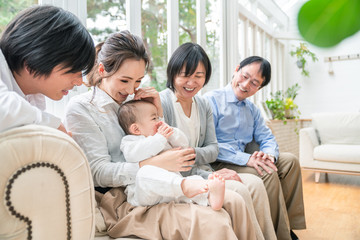  3世代家族 家族団らん