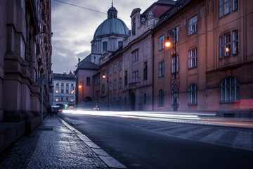 Fototapeta na wymiar Prague street at night