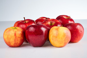 Äpfel rot