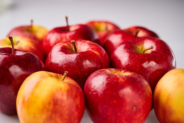 Äpfel rot