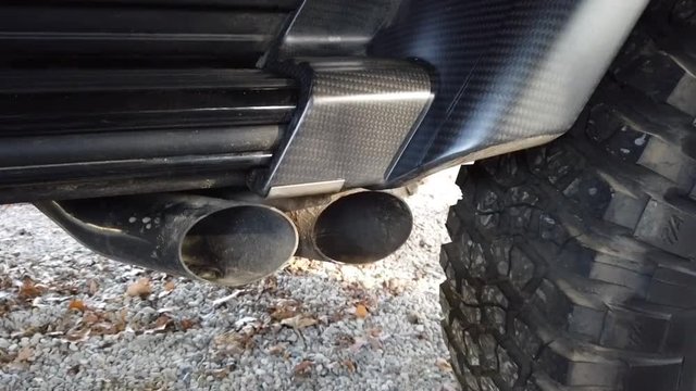 lautes Auto bei Kaltstart