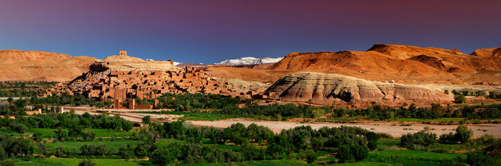 Ouarzazate, Marokko, Kashbah Ait Benhaddou mit Fluss Asif Mellah, Hoher Atlas, Panorama