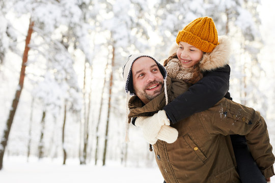 Winter Clothes Family Images – Browse 132,150 Stock Photos