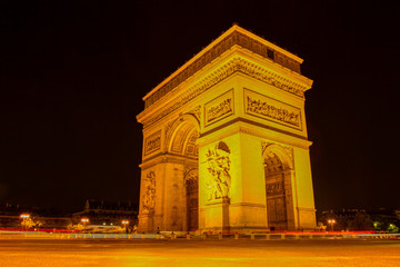 Fototapeta na wymiar Arc de Triomph