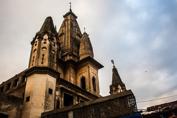 Fototapeta premium Hindu temple in the middle of a market in Chiniot.