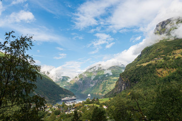 Fototapeta na wymiar Geiranger Fjord