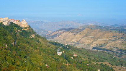 Fototapeta na wymiar Landscape of Sicily, the old city of Enna