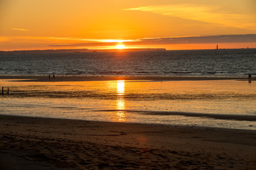 Obraz premium Beauty sunset view from beach in Saint Malo, Brittany, France