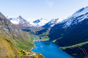 Fototapeta na wymiar geirangerfjord