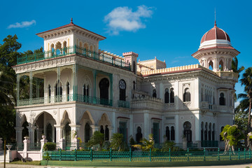 Fototapeta na wymiar old moorish villa in Cienfuegos, Cuba, Palacio de valle