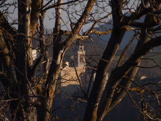 chiesa in collina