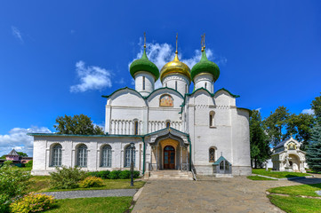 Fototapeta na wymiar Cathedral of the Transfiguration of the Saviour - Suzdal, Russia