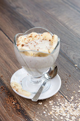 Oatmeal porridge with banana