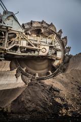 Enormous bucket wheel excavator at an open cut coal mine in Victoria, Australia © Michael Evans