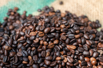  Roasted coffee beans