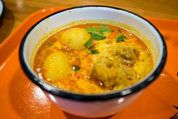 Chicken curry in the ball