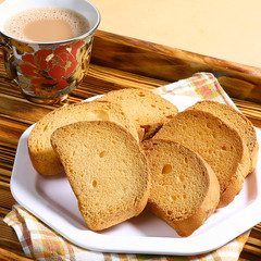 Healthy and crunchy breakfast 