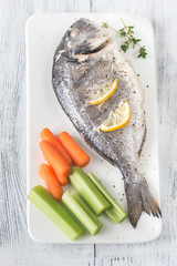 Baked dorada with fresh vegetables