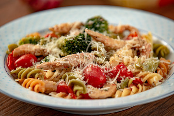 pasta with tomatoes and basil