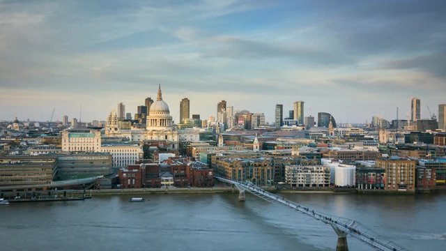 Time lapse of London skyline