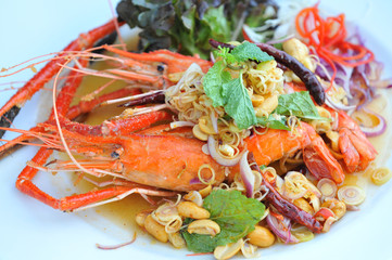 Shrimp Salad with Lemongrass