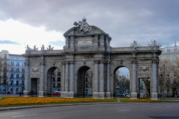Fototapeta na wymiar Puerta del sol monument of Madrid