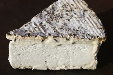 Ziegenkäse mit Rosmarin